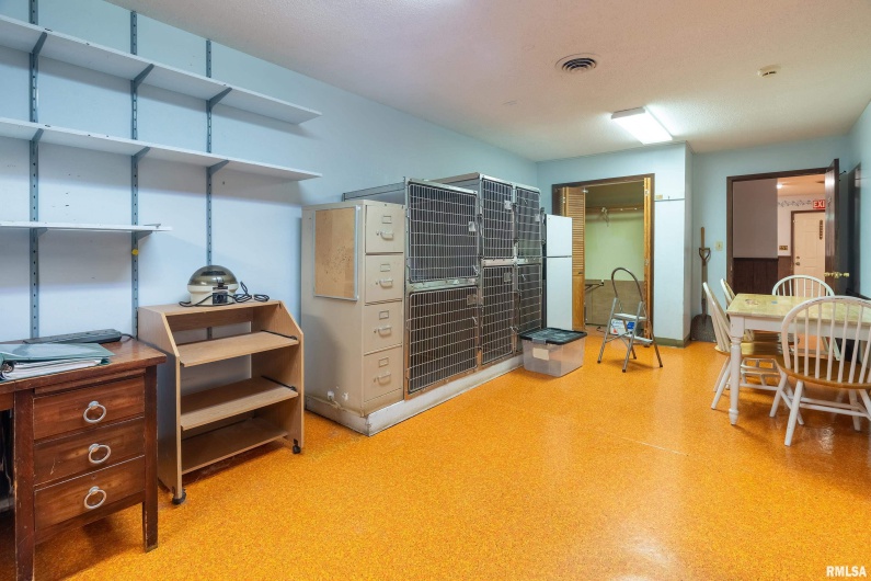 3014 ILLINOIS Avenue, Carbondale, Illinois 62903, 0 , 0 ,0,Commercial Sale,For Sale,ILLINOIS,0,RMAEB457464