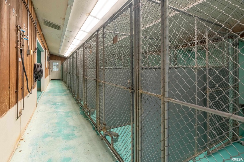 3014 ILLINOIS Avenue, Carbondale, Illinois 62903, 0 , 0 ,0,Commercial Sale,For Sale,ILLINOIS,0,RMAEB457464