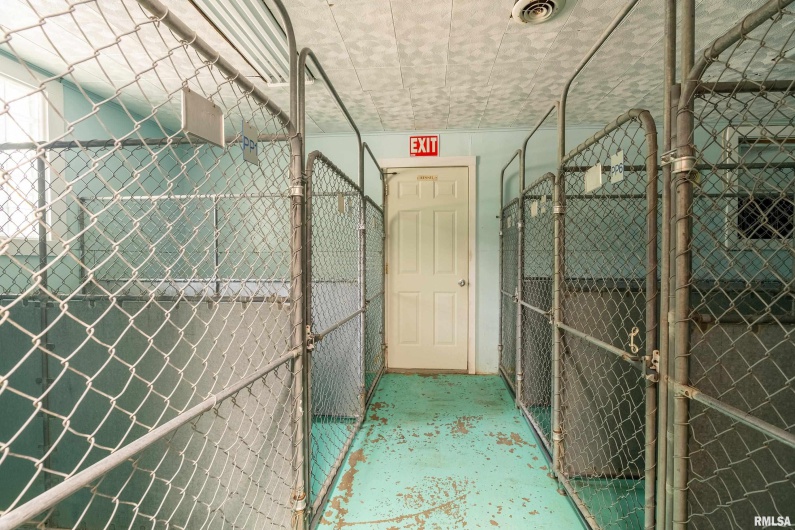 3014 ILLINOIS Avenue, Carbondale, Illinois 62903, 0 , 0 ,0,Commercial Sale,For Sale,ILLINOIS,0,RMAEB457464