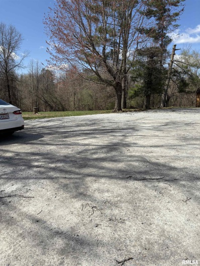 3014 ILLINOIS Avenue, Carbondale, Illinois 62903, 0 , 0 ,0,Commercial Sale,For Sale,ILLINOIS,0,RMAEB457464