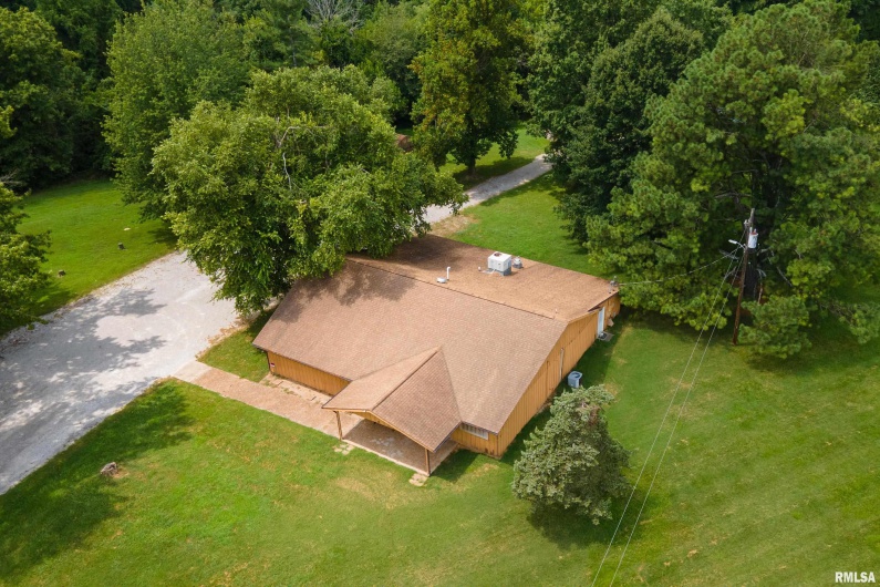 3014 ILLINOIS Avenue, Carbondale, Illinois 62903, 0 , 0 ,0,Commercial Sale,For Sale,ILLINOIS,0,RMAEB457464