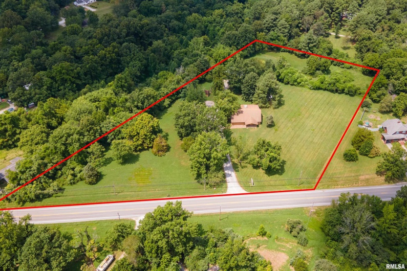 3014 ILLINOIS Avenue, Carbondale, Illinois 62903, 0 , 0 ,0,Commercial Sale,For Sale,ILLINOIS,0,RMAEB457464