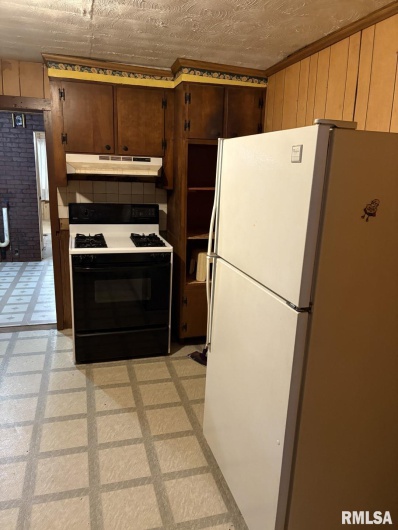 1606 & 1608 Faust Street, Marion, Illinois 62959, 3 Bedrooms Bedrooms, 0 ,1 BathroomBathrooms,Residential,For Sale,Faust,0,RMAEB458306