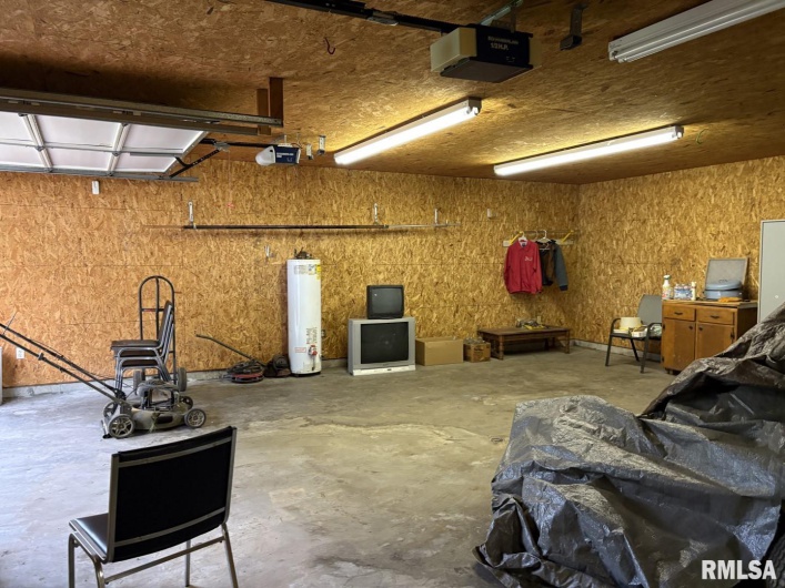 1606 & 1608 Faust Street, Marion, Illinois 62959, 3 Bedrooms Bedrooms, 0 ,1 BathroomBathrooms,Residential,For Sale,Faust,0,RMAEB458306