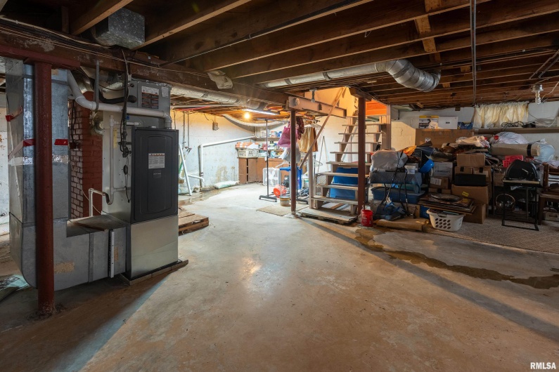 2320 McCord Street, Murphysboro, Illinois 62966, 2 Bedrooms Bedrooms, 0 ,1 BathroomBathrooms,Residential,For Sale,McCord,0,RMAEB460712