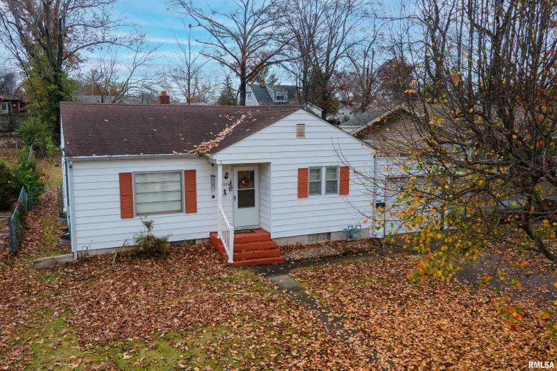 2320 McCord Street, Murphysboro, Illinois 62966, 2 Bedrooms Bedrooms, 0 ,1 BathroomBathrooms,Residential,For Sale,McCord,0,RMAEB460712