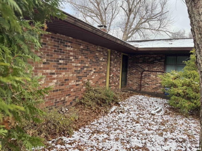 421 COOK Avenue, Jonesboro, Illinois 62952, 3 Bedrooms Bedrooms, 0 ,2 BathroomsBathrooms,Residential,For Sale,COOK,0,RMAEB460715