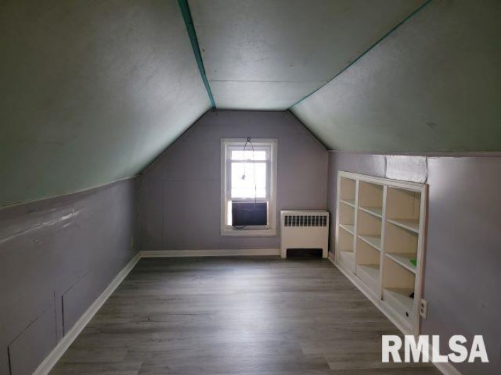 904 LINDEN Street, Carbondale, Illinois 62901, 3 Bedrooms Bedrooms, 0 ,1 BathroomBathrooms,Residential,For Sale,LINDEN,0,RMAEB460720