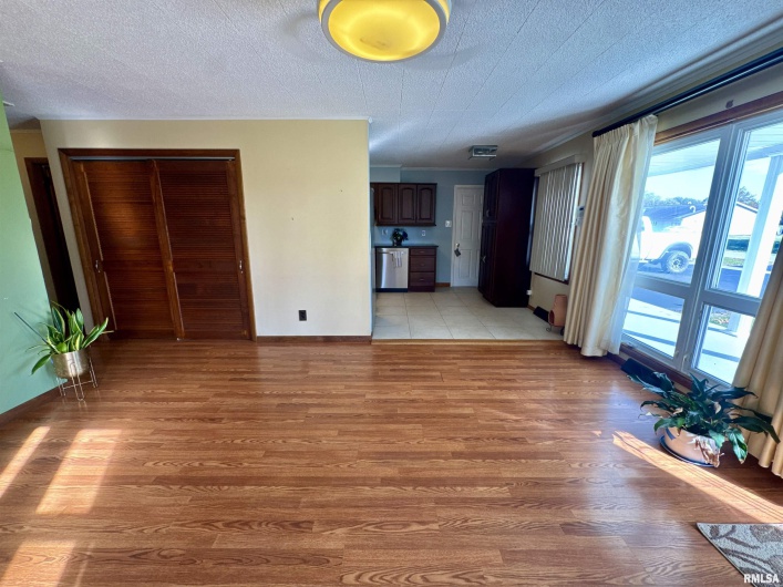 305 RAILROAD Street, Tamms, Illinois 62988, 4 Bedrooms Bedrooms, 0 ,1 BathroomBathrooms,Residential,For Sale,RAILROAD,0,RMAEB460721