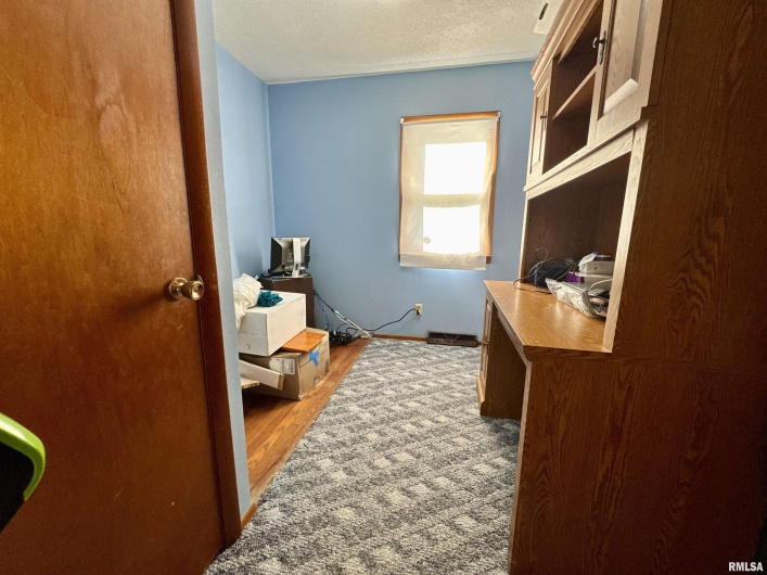 305 RAILROAD Street, Tamms, Illinois 62988, 4 Bedrooms Bedrooms, 0 ,1 BathroomBathrooms,Residential,For Sale,RAILROAD,0,RMAEB460721