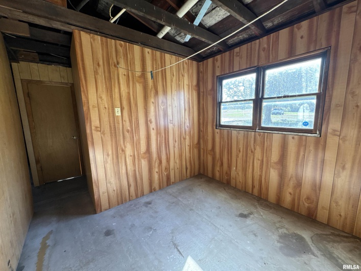 305 RAILROAD Street, Tamms, Illinois 62988, 4 Bedrooms Bedrooms, 0 ,1 BathroomBathrooms,Residential,For Sale,RAILROAD,0,RMAEB460721