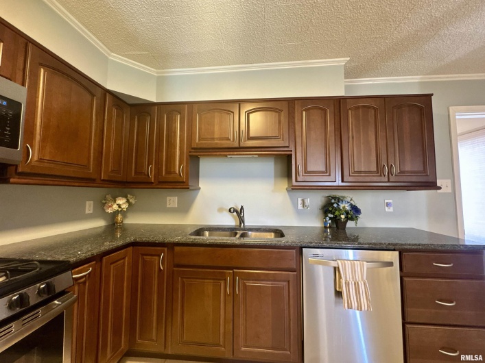 305 RAILROAD Street, Tamms, Illinois 62988, 4 Bedrooms Bedrooms, 0 ,1 BathroomBathrooms,Residential,For Sale,RAILROAD,0,RMAEB460721