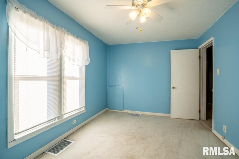 512 16TH Street, Herrin, Illinois 62948, 2 Bedrooms Bedrooms, 0 ,1 BathroomBathrooms,Residential,For Sale,16TH,0,RMAQC4269962