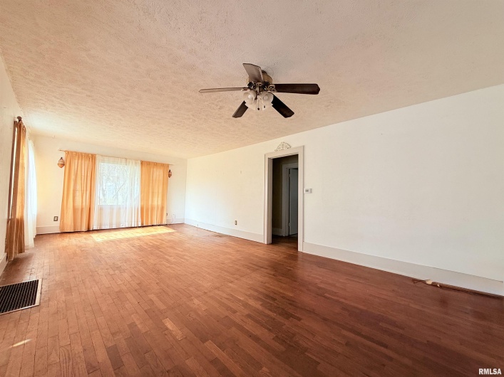 1708 Yew Street, Harrisburg, Illinois 62946, 2 Bedrooms Bedrooms, 0 ,1 BathroomBathrooms,Residential,For Sale,Yew,0,RMAEB460724