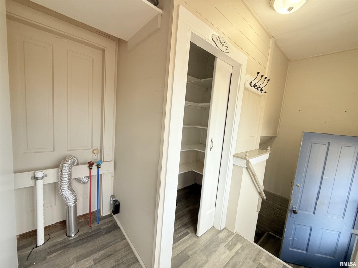 1708 Yew Street, Harrisburg, Illinois 62946, 2 Bedrooms Bedrooms, 0 ,1 BathroomBathrooms,Residential,For Sale,Yew,0,RMAEB460724