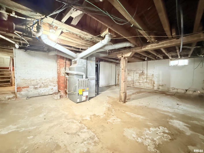 1708 Yew Street, Harrisburg, Illinois 62946, 2 Bedrooms Bedrooms, 0 ,1 BathroomBathrooms,Residential,For Sale,Yew,0,RMAEB460724