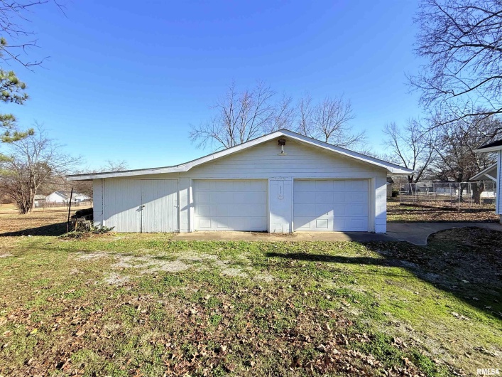 1708 Yew Street, Harrisburg, Illinois 62946, 2 Bedrooms Bedrooms, 0 ,1 BathroomBathrooms,Residential,For Sale,Yew,0,RMAEB460724