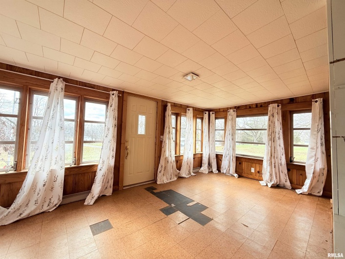 1708 Yew Street, Harrisburg, Illinois 62946, 2 Bedrooms Bedrooms, 0 ,1 BathroomBathrooms,Residential,For Sale,Yew,0,RMAEB460724