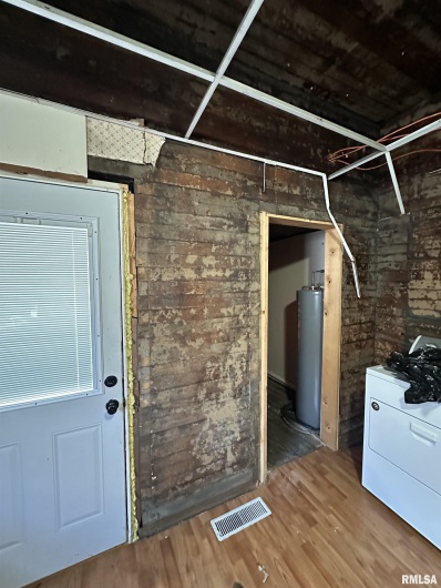 700 23RD Street, Herrin, Illinois 62948, 2 Bedrooms Bedrooms, 0 ,1 BathroomBathrooms,Residential,For Sale,23RD,0,RMAEB460729