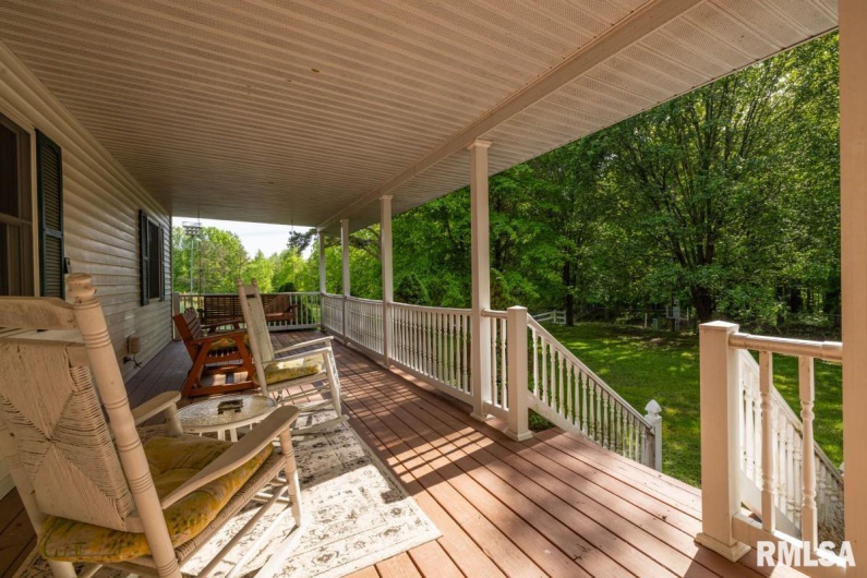 26 PERKINS Lane, Golconda, Illinois 62938, 3 Bedrooms Bedrooms, 0 ,2 BathroomsBathrooms,Residential,For Sale,PERKINS,0,RMACA1040904