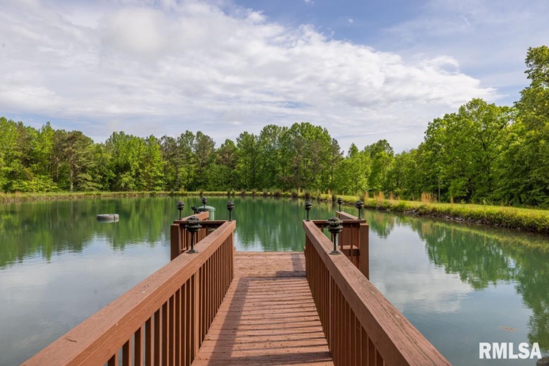 26 PERKINS Lane, Golconda, Illinois 62938, 3 Bedrooms Bedrooms, 0 ,2 BathroomsBathrooms,Residential,For Sale,PERKINS,0,RMACA1040904