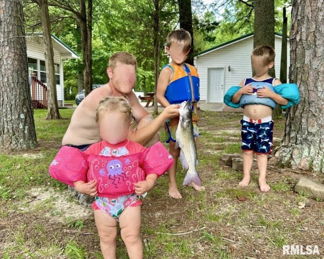 26 PERKINS Lane, Golconda, Illinois 62938, 3 Bedrooms Bedrooms, 0 ,2 BathroomsBathrooms,Residential,For Sale,PERKINS,0,RMACA1040904