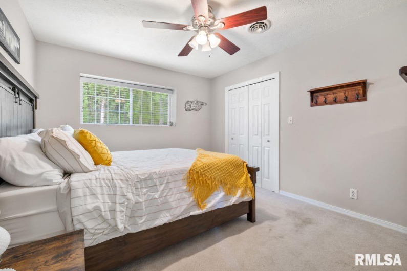 28 PERKINS Lane, Golconda, Illinois 62938, 3 Bedrooms Bedrooms, 0 ,1 BathroomBathrooms,Residential,For Sale,PERKINS,0,RMACA1040906