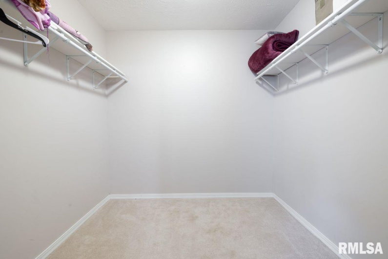 28 PERKINS Lane, Golconda, Illinois 62938, 3 Bedrooms Bedrooms, 0 ,1 BathroomBathrooms,Residential,For Sale,PERKINS,0,RMACA1040906