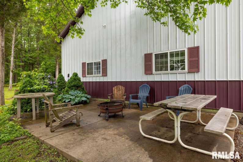 28 PERKINS Lane, Golconda, Illinois 62938, 3 Bedrooms Bedrooms, 0 ,1 BathroomBathrooms,Residential,For Sale,PERKINS,0,RMACA1040906