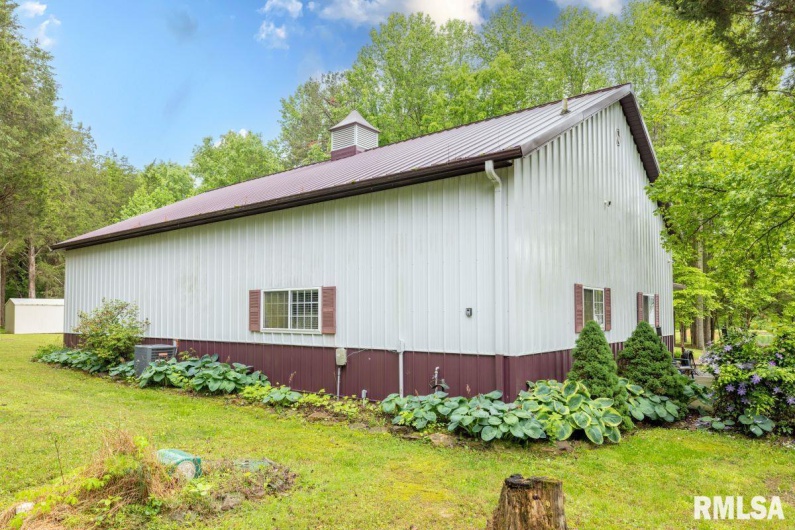 28 PERKINS Lane, Golconda, Illinois 62938, 3 Bedrooms Bedrooms, 0 ,1 BathroomBathrooms,Residential,For Sale,PERKINS,0,RMACA1040906