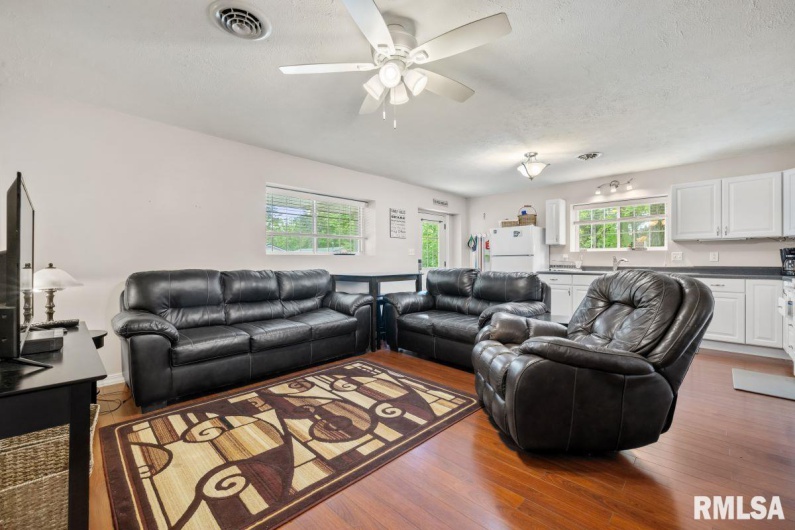 28 PERKINS Lane, Golconda, Illinois 62938, 3 Bedrooms Bedrooms, 0 ,1 BathroomBathrooms,Residential,For Sale,PERKINS,0,RMACA1040906