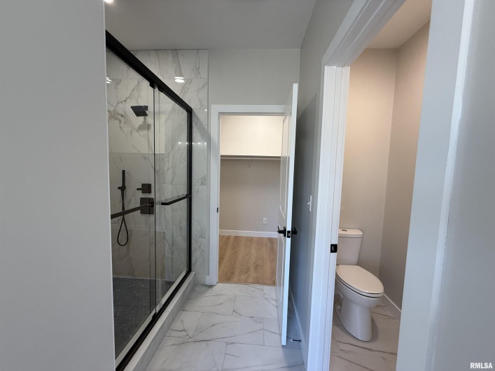 333 Hanseman Street, Carbondale, Illinois 62901, 3 Bedrooms Bedrooms, 0 ,2 BathroomsBathrooms,Residential,For Sale,Hanseman,0,RMAEB460735