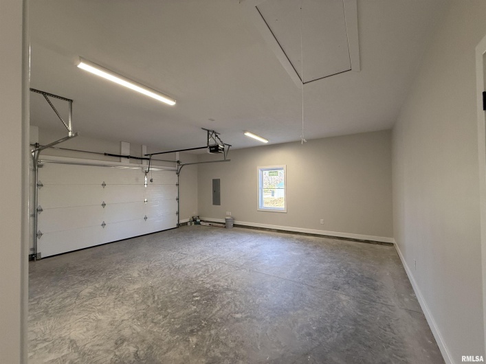 333 Hanseman Street, Carbondale, Illinois 62901, 3 Bedrooms Bedrooms, 0 ,2 BathroomsBathrooms,Residential,For Sale,Hanseman,0,RMAEB460735