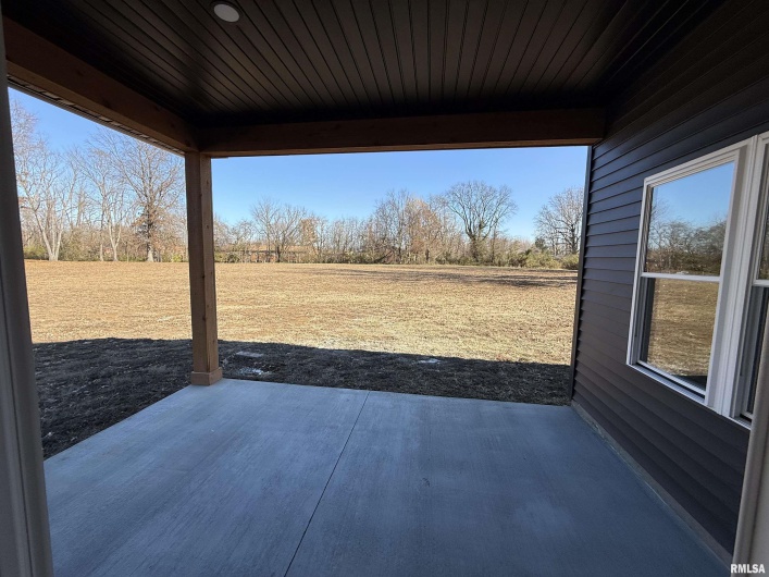 333 Hanseman Street, Carbondale, Illinois 62901, 3 Bedrooms Bedrooms, 0 ,2 BathroomsBathrooms,Residential,For Sale,Hanseman,0,RMAEB460735