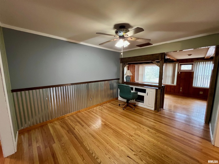 1508 WALNUT Street, Carbondale, Illinois 62902, 3 Bedrooms Bedrooms, 0 ,1 BathroomBathrooms,Residential,For Sale,WALNUT,0,RMAEB460740