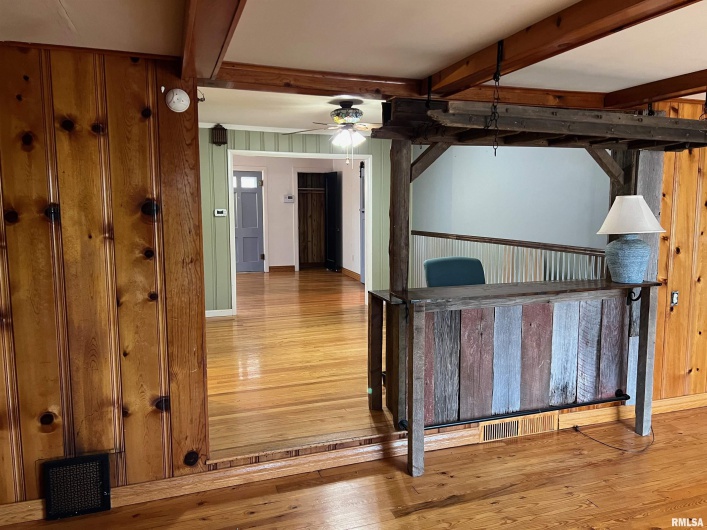 1508 WALNUT Street, Carbondale, Illinois 62902, 3 Bedrooms Bedrooms, 0 ,1 BathroomBathrooms,Residential,For Sale,WALNUT,0,RMAEB460740