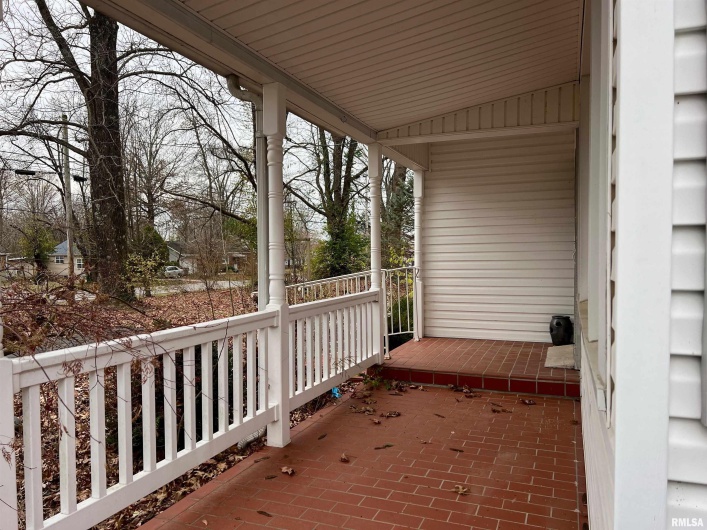 1508 WALNUT Street, Carbondale, Illinois 62902, 3 Bedrooms Bedrooms, 0 ,1 BathroomBathrooms,Residential,For Sale,WALNUT,0,RMAEB460740