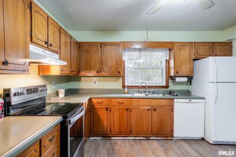 395 Hankins Road, Harrisburg, Illinois 62946, 2 Bedrooms Bedrooms, 0 ,2 BathroomsBathrooms,Residential,For Sale,Hankins,0,RMAQC4269610