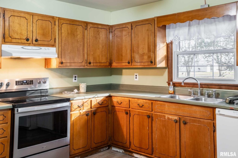 395 Hankins Road, Harrisburg, Illinois 62946, 2 Bedrooms Bedrooms, 0 ,2 BathroomsBathrooms,Residential,For Sale,Hankins,0,RMAQC4269610