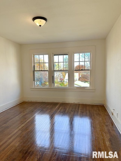 702 CHERRY Street, Carbondale, Illinois 62901, 3 Bedrooms Bedrooms, 0 ,2 BathroomsBathrooms,Residential,For Sale,CHERRY,0,RMAEB460747