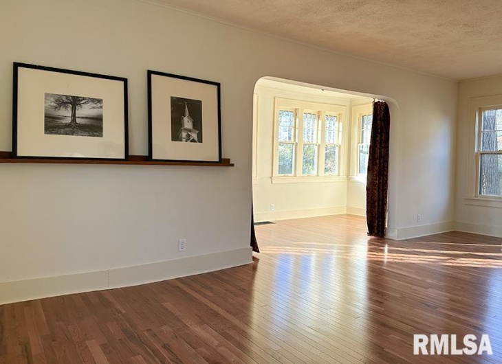 702 CHERRY Street, Carbondale, Illinois 62901, 3 Bedrooms Bedrooms, 0 ,2 BathroomsBathrooms,Residential,For Sale,CHERRY,0,RMAEB460747