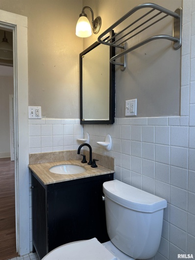 702 CHERRY Street, Carbondale, Illinois 62901, 3 Bedrooms Bedrooms, 0 ,2 BathroomsBathrooms,Residential,For Sale,CHERRY,0,RMAEB460747