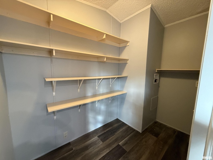 193 OAK VALLEY Drive, Carbondale, Illinois 62901, 2 Bedrooms Bedrooms, 0 ,2 BathroomsBathrooms,Manufactured In Park,For Sale,OAK VALLEY,0,RMAEB460746