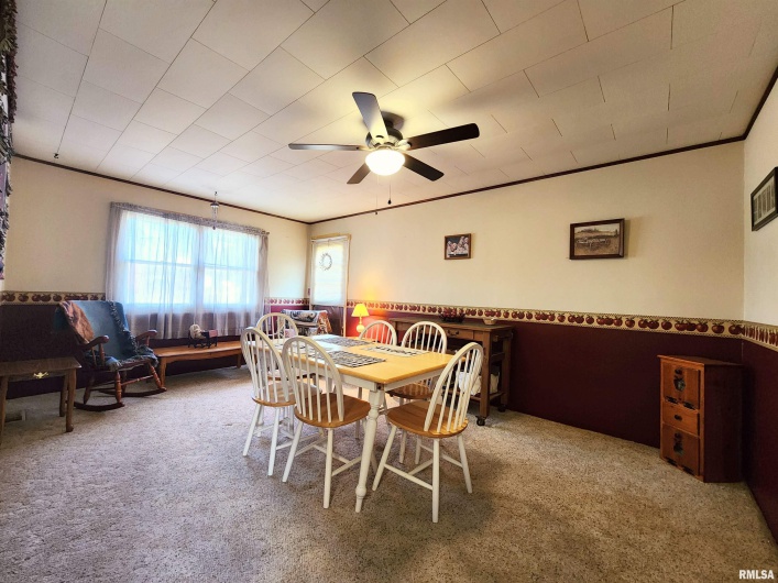 355 CHESTNUT Street, Alto Pass, Illinois 62905, 3 Bedrooms Bedrooms, 0 ,2 BathroomsBathrooms,Residential,For Sale,CHESTNUT,0,RMAEB460472