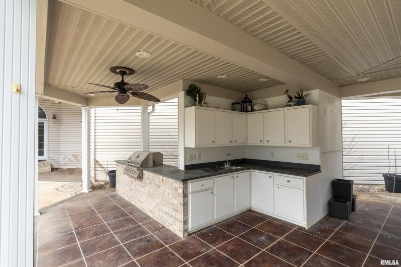 3115 Striegel Road, Carbondale, Illinois 62901, 4 Bedrooms Bedrooms, 0 ,3 BathroomsBathrooms,Residential Lease,For Sale,Striegel,0,RMAEB460748