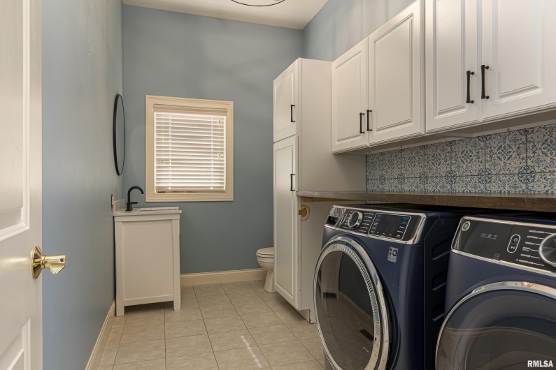 3115 Striegel Road, Carbondale, Illinois 62901, 4 Bedrooms Bedrooms, 0 ,3 BathroomsBathrooms,Residential Lease,For Sale,Striegel,0,RMAEB460748