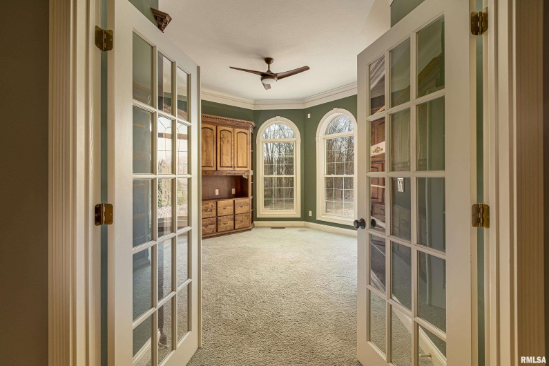 3115 Striegel Road, Carbondale, Illinois 62901, 4 Bedrooms Bedrooms, 0 ,3 BathroomsBathrooms,Residential Lease,For Sale,Striegel,0,RMAEB460748