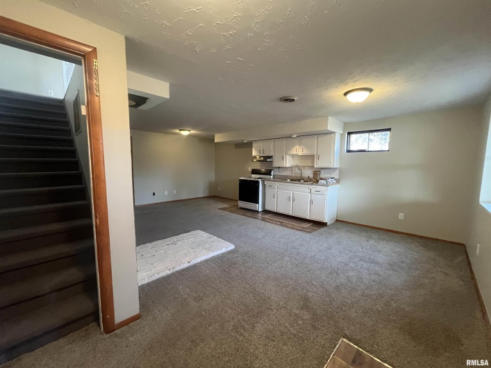 314 8TH Street, Metropolis, Illinois 62960, 4 Bedrooms Bedrooms, 0 ,2 BathroomsBathrooms,Residential,For Sale,8TH,0,RMAEB460750