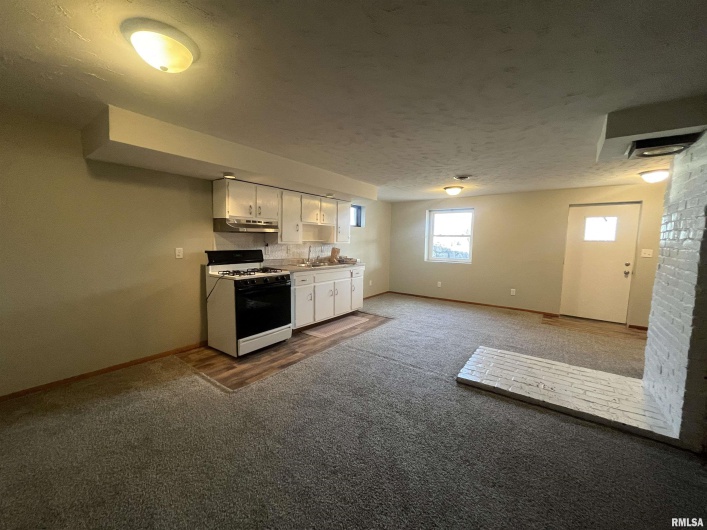 314 8TH Street, Metropolis, Illinois 62960, 4 Bedrooms Bedrooms, 0 ,2 BathroomsBathrooms,Residential,For Sale,8TH,0,RMAEB460750