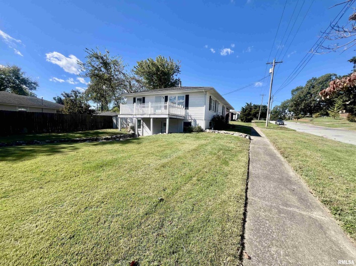 314 8TH Street, Metropolis, Illinois 62960, 4 Bedrooms Bedrooms, 0 ,2 BathroomsBathrooms,Residential,For Sale,8TH,0,RMAEB460750